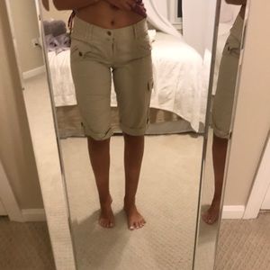 🆕 DKNY tan bermuda shorts